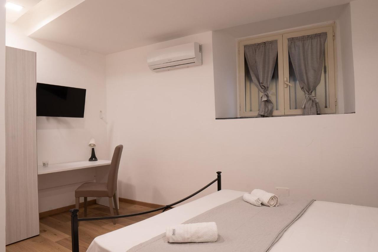 Athmosfera Nova 18 Hotel Napels Buitenkant foto