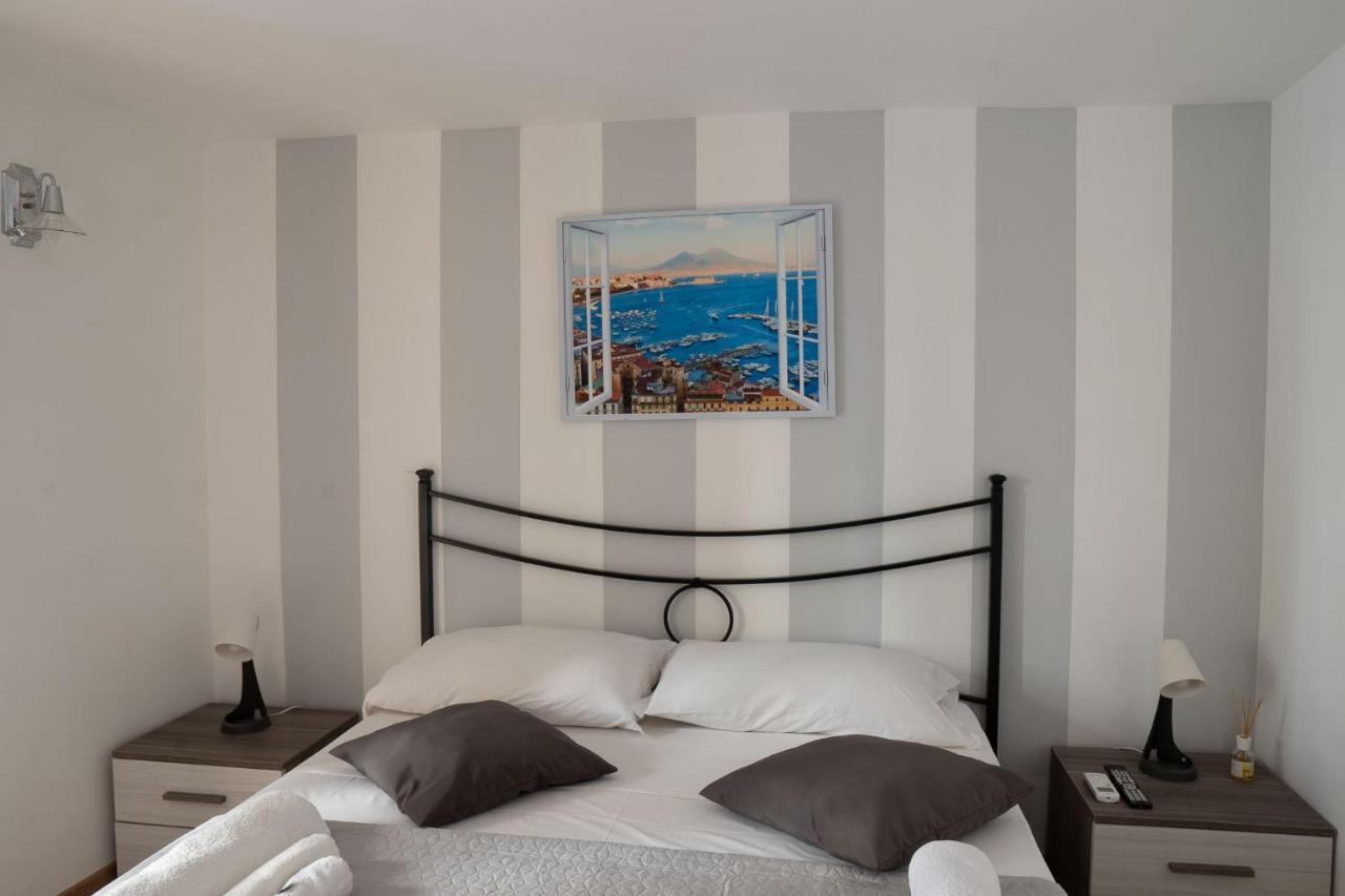 Athmosfera Nova 18 Hotel Napels Buitenkant foto
